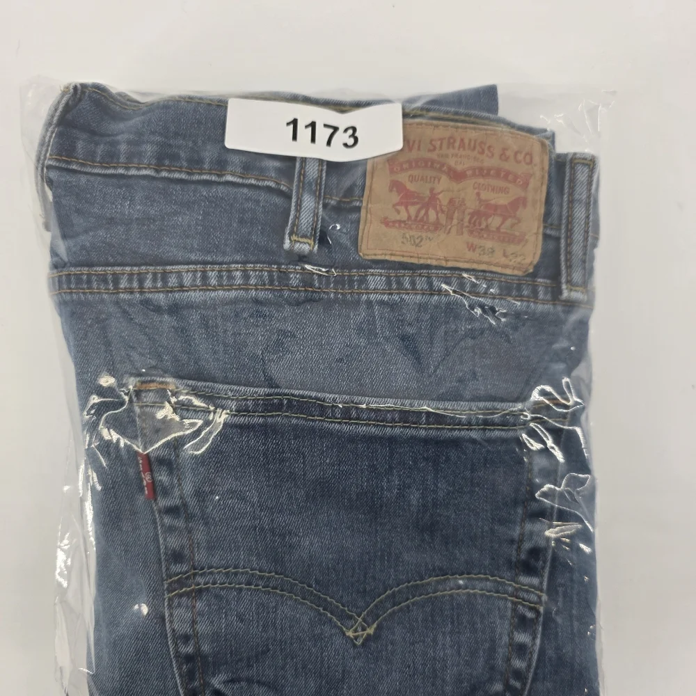 Levi's 502 Blue Jeans Mens 38X32‎ Measured 38X31 Taper Fit Comfort Stretch Denim